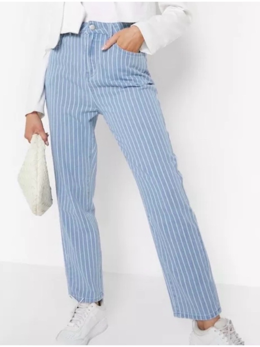 Boohoo size 6 pinstripe blue mom jeans, new with tags